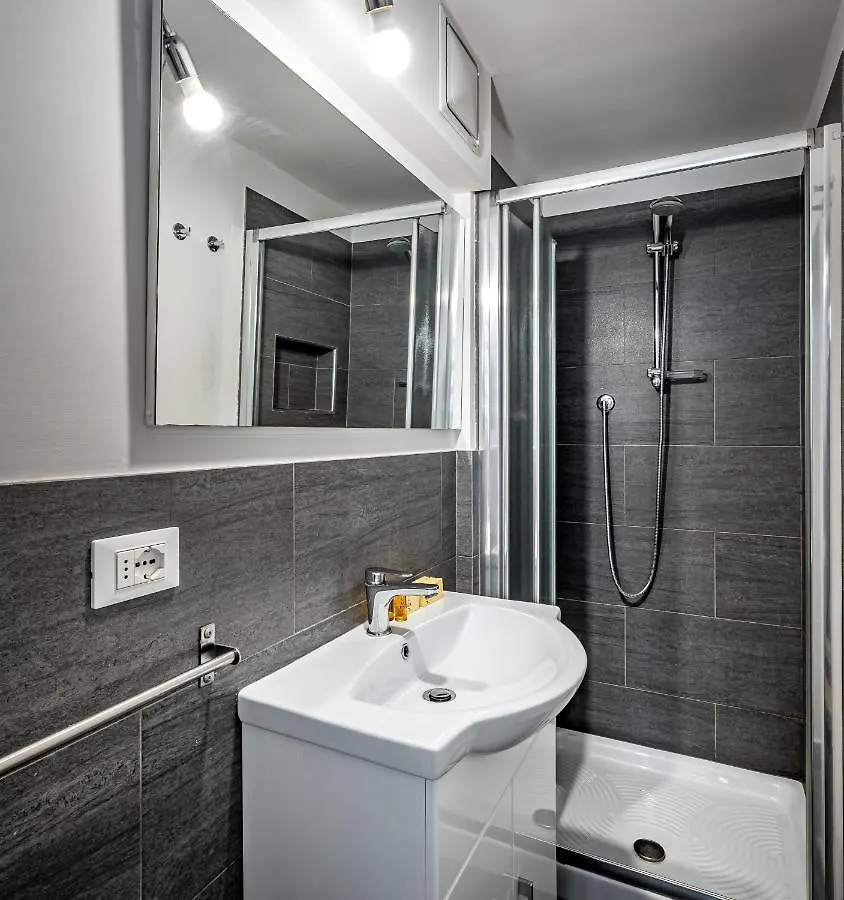 Roommo Studio San Gallo فلورنس 0*,  إيطاليا