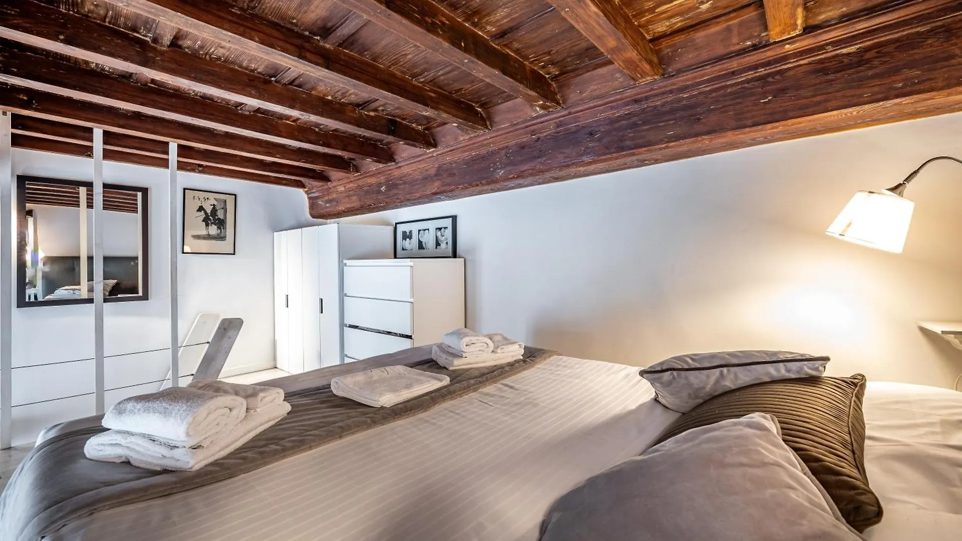 Roommo Studio San Gallo Firenze 0*,